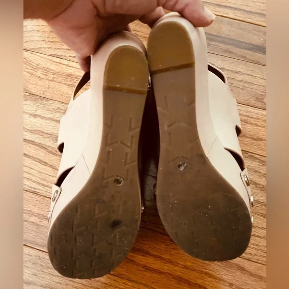 Marc Fisher Wedges - Picture 5 of 6